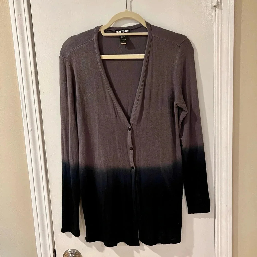 Hot Topic Grey Black Ombre Cardigan Sweater Size XS‎